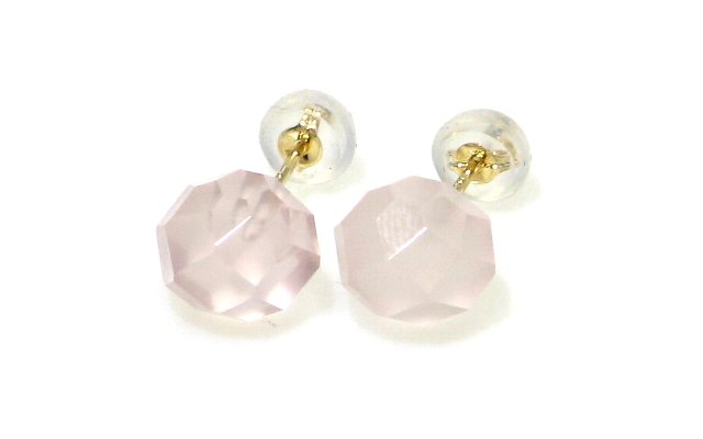 直径8mm 32面カットの ローズクォーツ K18 ピアス【10月 誕生石】【8mm】幸福の石 愛情 恋愛 天然石 ア..