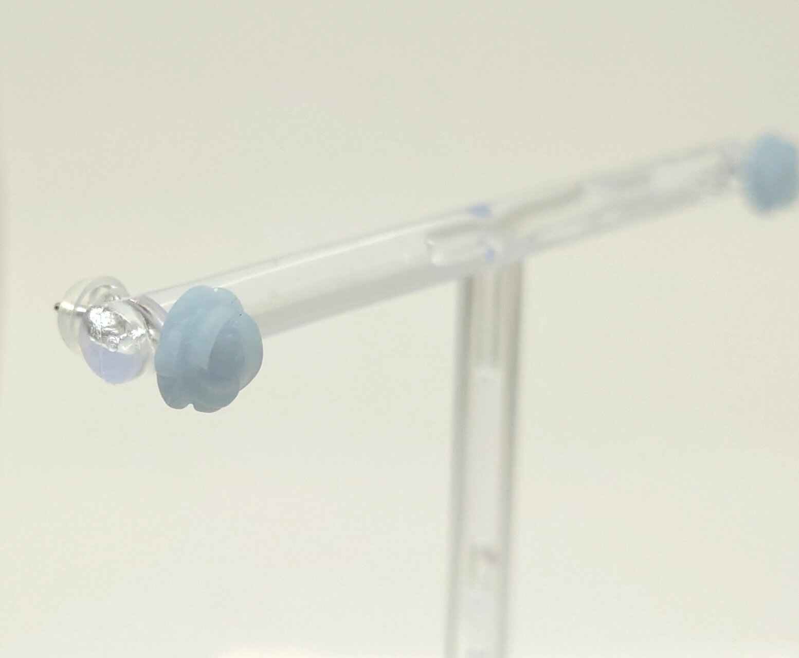 天使のやすらぎ 薔薇のエンジェライト 8mm K10WG(ホワイトゴールド) ピアス　癒しの石　天使の石 天然石 パワーストーン レディース メンズ ジュエリー アクセサリー