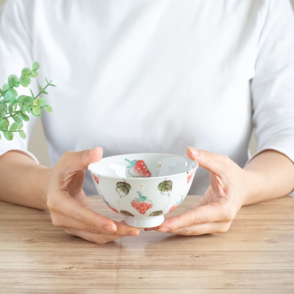 水彩いちご 茶付 茶碗 波佐見焼 お茶碗 ごはん茶碗 青 赤 磁器 飯椀 お椀 食洗機対応 電子レンジ対応 モダン ご飯茶碗 茶わん 椀 お茶椀 食器 3