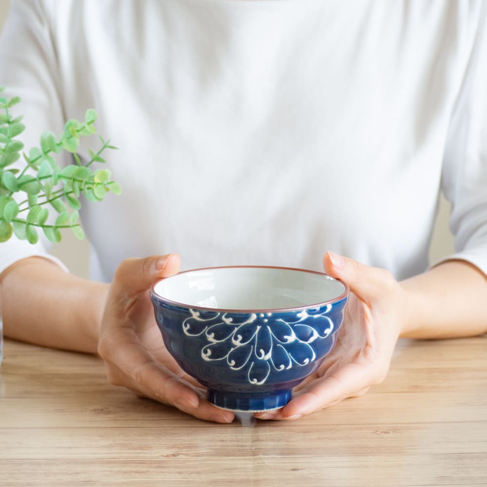 【10％OFF】【さらに500円OFFクーポンあり 5/16(木)01:59まで】 一珍菊 茶付 茶碗 波佐見焼 お茶碗 ごはん茶碗 青 赤 磁器 飯椀 お椀 食洗機対応 電子レンジ対応 モダン ご飯茶碗 茶わん 椀 お茶椀 食器 3