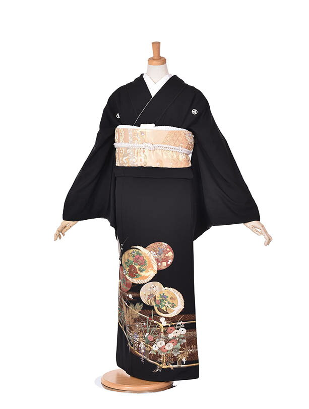 商品情報素材正絹サイズ■着物寸法 肩裄：約73cm／袖丈：約47cm/前幅：約29cm/後幅：約33cm/15号~19号対応身長165cm~175cm掲載画像について実際の商品になるべく近い色を再現しておりますが、お客様のご覧になっているモニターや環境により、実際の色・質感等が若干異なる場合がございます。ご容赦下さいませ。コーディネートについて帯・小物は季節、年代に合わせてコーディネートさせて頂き