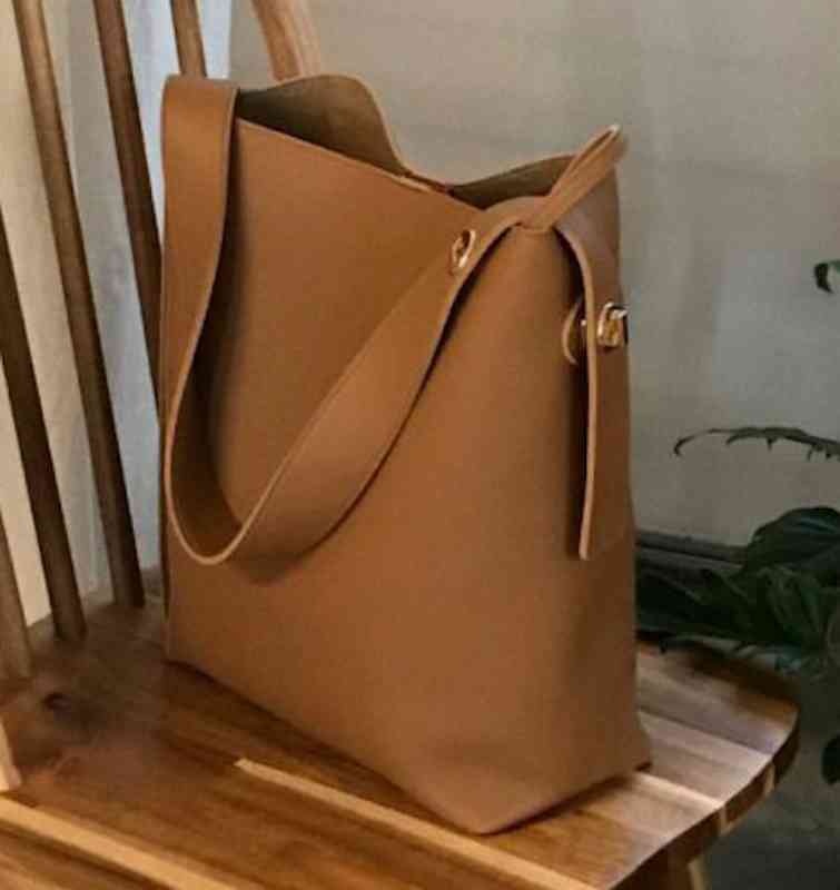 【＼クーポン利用で20%OFF!／】 トートバッグ レディース 軽量 黒 ファスナー付き 通勤 秋 ファスナー 縦型 革 冬 A4 バッグ 布 ミニトート 夏 大きめ 春 レザー 人気 ビジネス 2WAY ショルダーバッグ 小さめ レザー かばん 肩掛け キャンバス ブランド おしゃれ