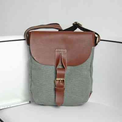 【＼クーポン利用で20%OFF!／】 ショルダーバッグ メンズ アウトドア 春 小さめ 軽い 斜めがけ 50代 黒 軽量 冬 ブランド 鞄 おしゃれ かっこいい 多収納 40代 ハイ 30代 縦型 大きめ トートバッグ ボディバッグ 秋 A4 2WAY 人気 ナイロン 大人 夏 バッグインバッグ