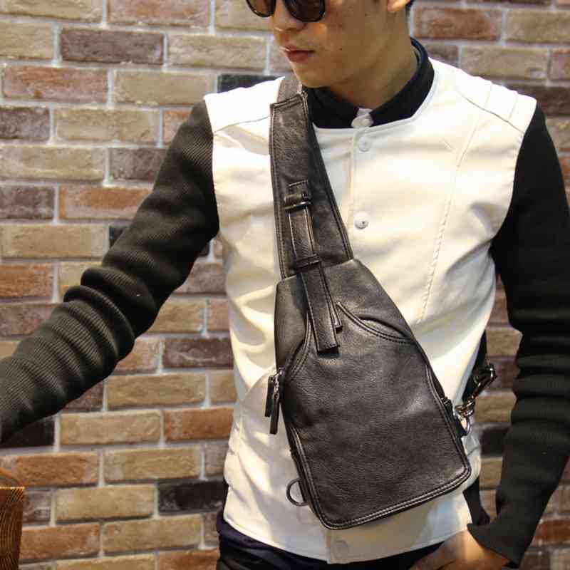 ボディバッグ メンズ かっこいい 大きめ 40代 きれいめ 革 春 大容量 人気 ハイ おすすめ 小さめ スポーツ 軽い ショルダーバッグ 50代 30代 横型...