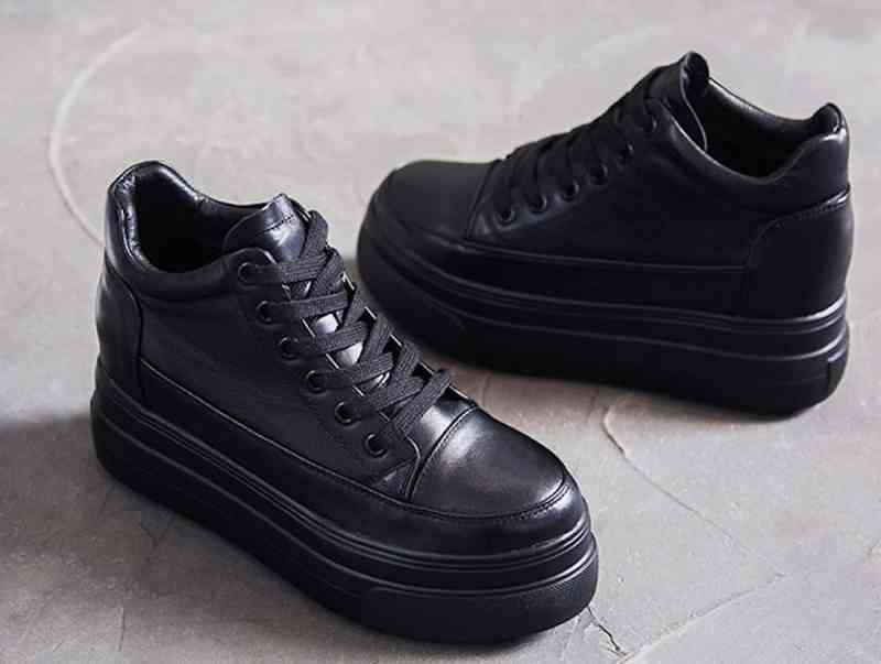 【＼クーポン利用で20%OFF!／】 スニーカー レディース ピンク 黒 雪道 5E レザー 3E 幅広 軽量 超軽量 ハイカット 歩きやすい 革 24.5 あったか おしゃれ 冬 スリッポン 夏 シューズ 厚底 4E グレー ボア 春 疲れない 軽い ブランド 白 キルティング 新作 秋