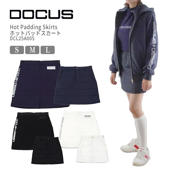 DOCUS ゴルフ レディース おしゃれ ブランド かわいい DCL25A005 Hot Padding Skirts ホットパッドスカート ゴルフウェア シンプル 25aw【お取り寄せ】 ※こちらの商品はメーカーよりお取り寄せ対応となります。在庫がない場合もございます。予めご了承ください。 DCL25A005 Hot Padding Skirts ホットパッドスカート ゴルフウェア シンプル レディース 25aw【セットアップ対応】暖かさと動きやすさ、どっちも叶える中綿スカート。 前面に中綿を使用し、しっかりと暖かさを確保しながら、 後ろはストレッチ性のあるスウェット素材で快適な動きやすさを実現。 異素材切り替えデザインがスタイリッシュで、 ユニセックスの中綿ジャケット(DCM25A007)と合わせれば、お揃いコーデも楽しめます。 冬のラウンドはもちろん、カジュアルな外出シーンにもおすすめの1着です。 ■型番 DCL25A005 ■素材 ポリエステル100％ ■カラー オフホワイト ネイビー ブラック ■サイズ S（ウエスト 約66cm, 身丈 約38.5cm） M（ウエスト 約70cm,身丈 約40cm） L（ウエスト 約74cm,身丈 約41.5cm）