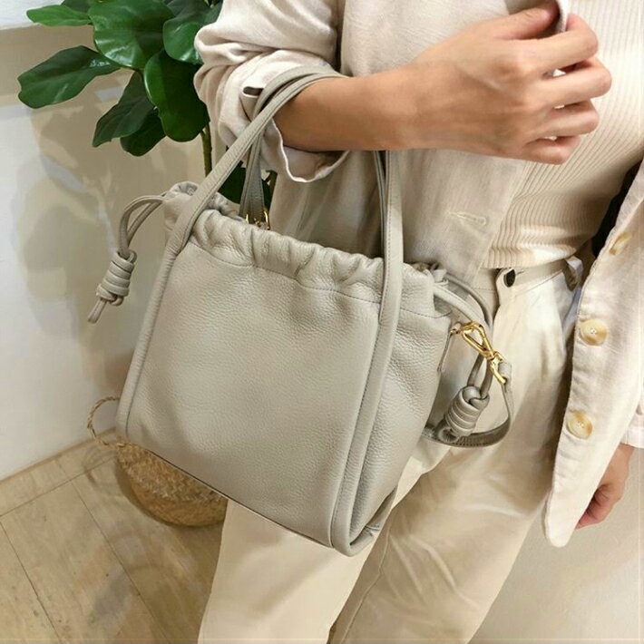 【さらにバッグプレゼント!!キャンペーン中】しぼれるハンドバッグ 2wayバッグ バッグ ハンドバッグ ギフト プレゼント 本革 革 お洒落 プチギフト レザー オシャレ 可愛い おしゃれ かわいい 革鞄 プチプラ レディース 安い バッグ しぼれる 鞄