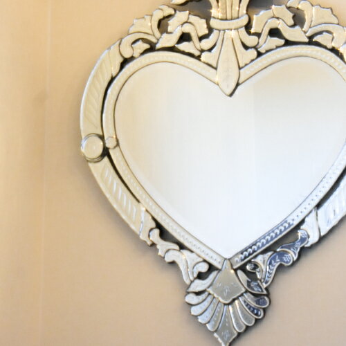 【送料無料】壁掛け鏡 壁掛けミラー アンティーク調ミラー Heart ハート [2]