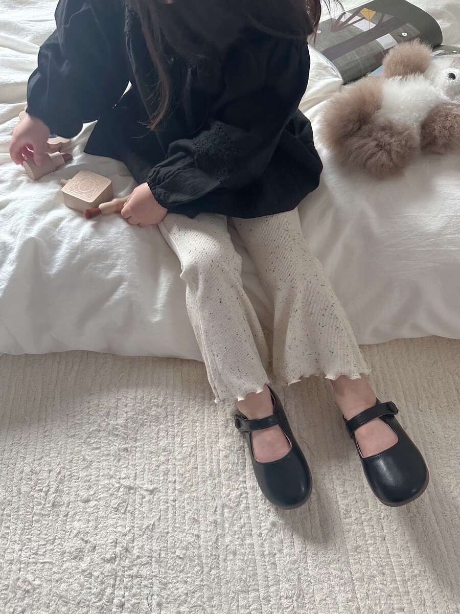 《ご予約》キッズつぶつぶフレアパンツ ベビー ズボン 長ズボン フリル パンツ かわいい 可愛い 女の子 女児 姉妹 おそろい ペアルック 子供 こども 赤ちゃん 乳児 服 子供服 夏 春 おでかけ シンプル おしゃれ お洒落 大きさ サイズ 人気 ギフト プレゼント 贈り物 お祝い