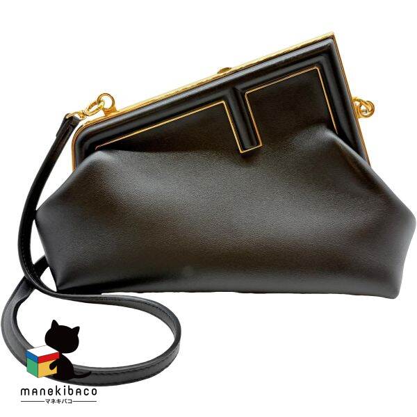 フェンディ FENDI ブラック ファースト スモール ショルダー 黒 ゴールド金具 ズッカ柄 ブランド 2way クラッチ ショルダーバッグ フォーマル 上品 エレガント 高級感 ストラップ ランクA 女性用バッグ 【中古】