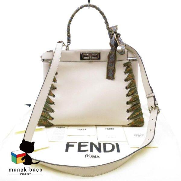 フェンディ FENDI アイボリー ピーカブー レギュラー ツイリー リボン ベージュ ダークグリーン クリーム マルチ 2WAY ハンドバッグ ショルダーバッグ 鞄 カバン バッグ ランクS バッグ 【中古】