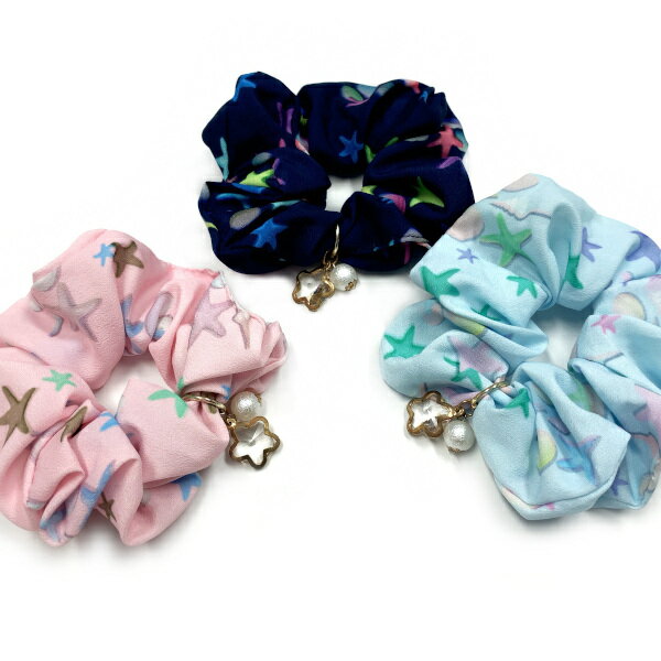 チャーム付きマリン柄シュシュヘアアクセサリー ヘアーアクセサリー スター ヒトデ 貝殻 シェル ピンク ミント 水色 ブルー 青 ネイビー 紺色 プレゼント ギ...