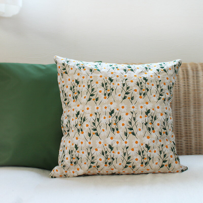 【2BUY200円OFFクーポン対象】小花柄 刺繍 クッションカバー 花柄 フラワー柄 45cm 黄色 北欧 送料無料 白 洗える 北欧デザイン 45×45cm プレゼント ギフト 新生活 新居 引越し祝い 新築 子供 家 おしゃれ シンプル ナチュラル [2]