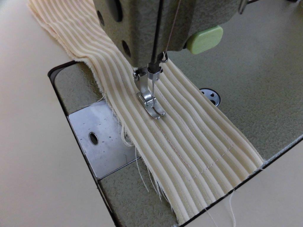 【中古】 ブラザー BROTHER ブラザー1本針自動糸切ミシン　100V仕様 DB2-B737-313/AD20型 縫いはじめ・縫い終わり自動止め縫い機能付き サーボモーター新品　弊社にて整備済み。新品と同じく6ヶ月の保証付き。