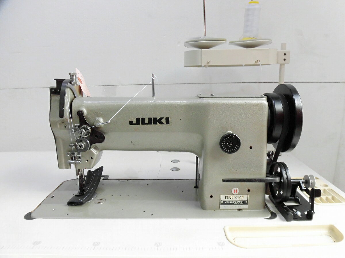 【中古】ジューキ　JUKIミシン1本針総合送り大釜厚物用ミシン　モデルNO−DNU-241-H型　頭部のみ　テーブル・脚・モーターは別お見積りとなります。「縫製品により異なるため。」