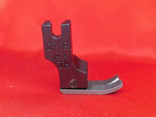 【廃盤商品】 嶋田機器工業 テフリー段付き押え 右 1mm CF-1RJN 【廃盤商品】 嶋田機器工業 テフリー段付き押え 右 1mm CF-1RJN