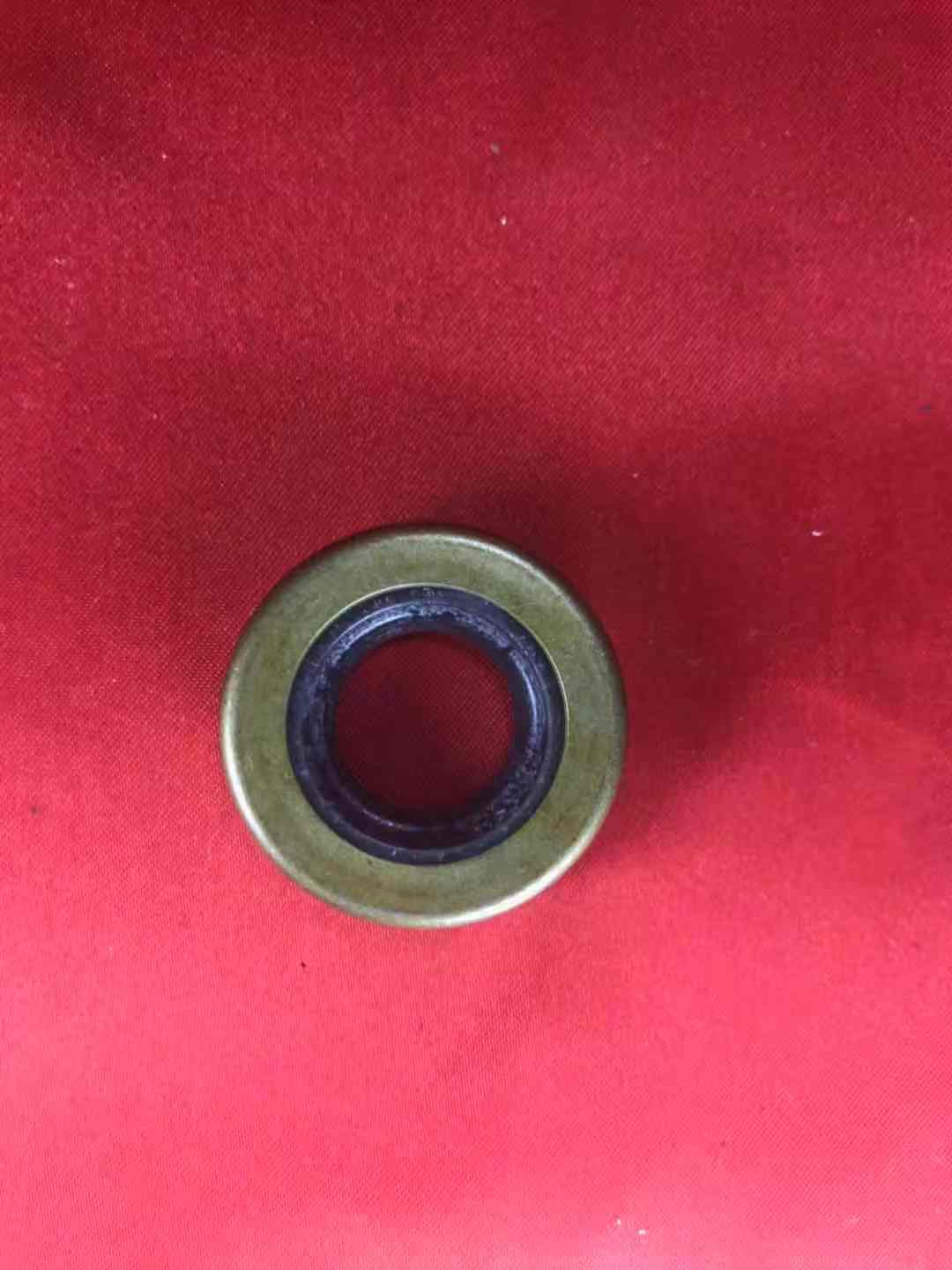 【置き古しの新品】日本製　ブラザー BROTHER 機種BAS-304A用　オイルシール　OIL SEAL　部品NO 101487000