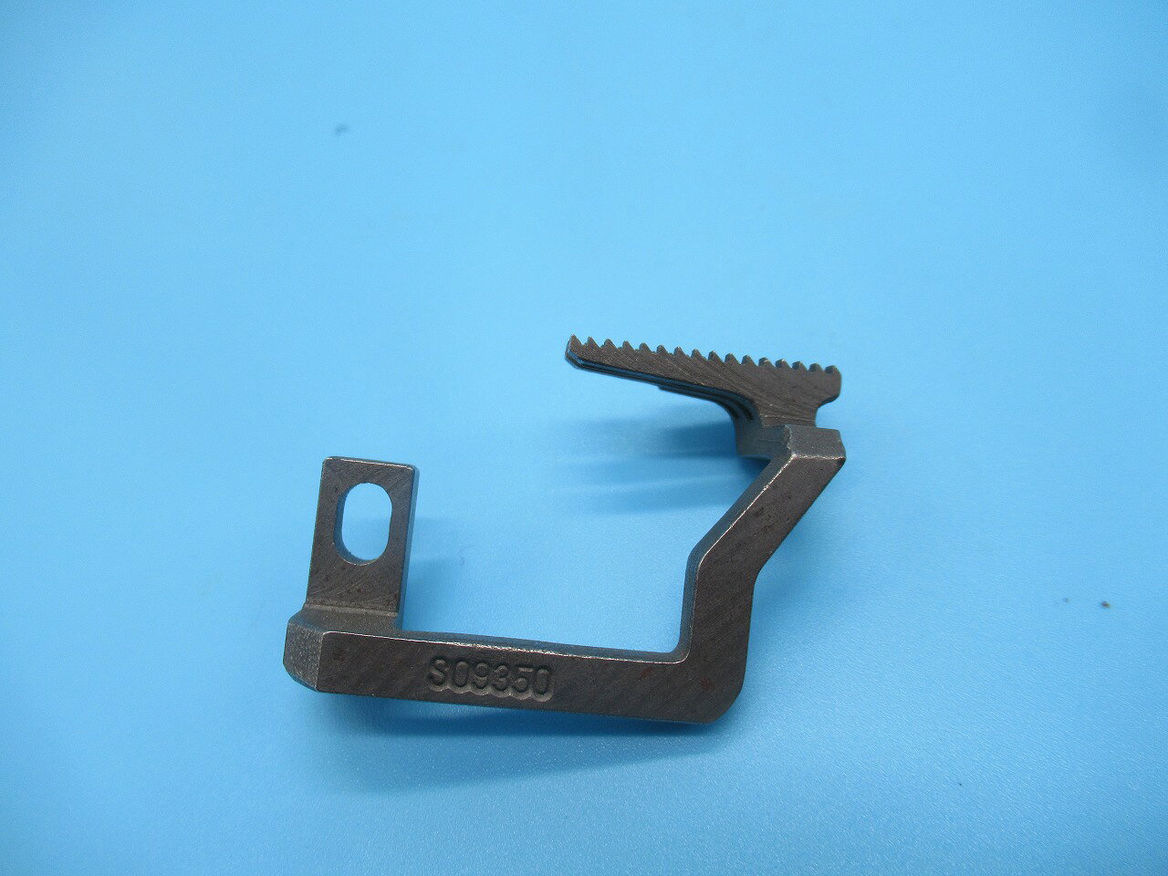 【新品】ブラザー　EF-B511型用差動送り歯　パーツNO:S09350-001