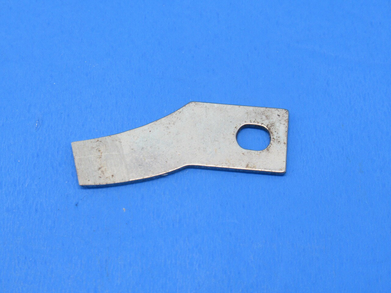 【新品】純正品BROTHER LK3-B826, 8828用固定刃パーツNO：115582-001