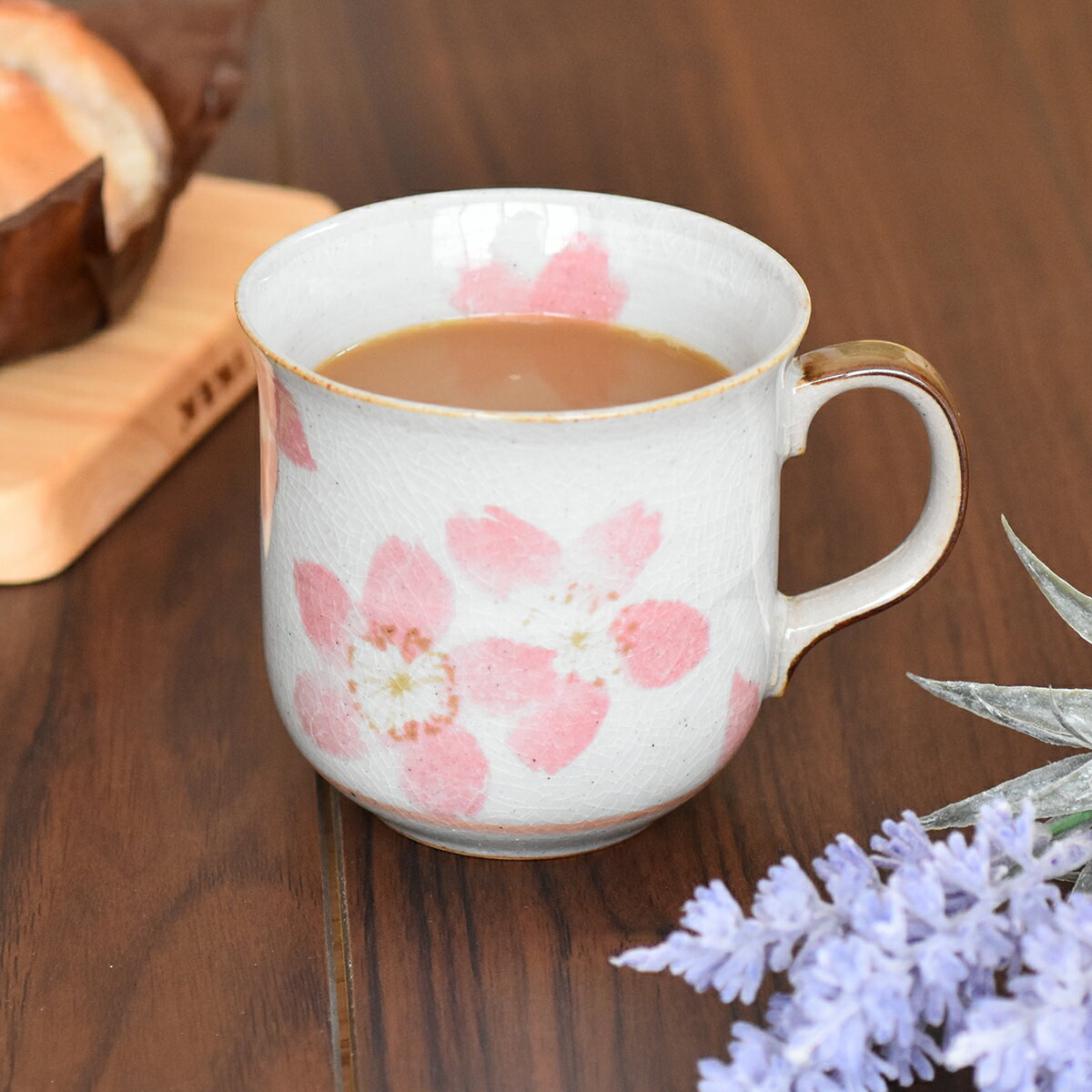 【300円OFFクーポン】 マグカップ 桜 ピンク 300ml手貼り 手作り 陶器 食器 コーヒーカップ カップ お茶 コーヒー 可愛い おしゃれ モダン 美濃焼 国産 電子レンジ/食洗器対応 カフェ風 シンプル 二色銅板　大マグ 桜PK