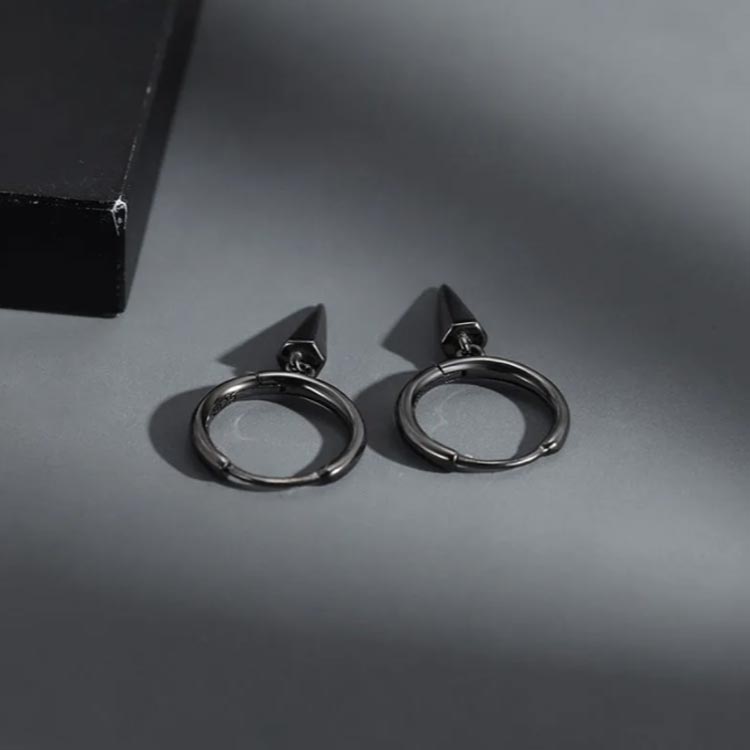 リングピアス スパイクモチーフ スパイク メンズ スティックピアス 片耳 チタン ブラック 揺れるピアス レディース フープピアス 韓国風 スティック 両耳 黒 シルバー シンプル 揺れる 金属アレルギー対応 かっこいい おしゃれ ストリート
