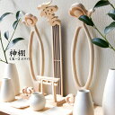 木彫 神棚 セット 「CK-2 ホワイト」 国産ヒノキの木彫お札立て+陶器の神具(榊立、水玉、徳利、皿)+棚板セット W112.8cm×D21.5cm×H80....