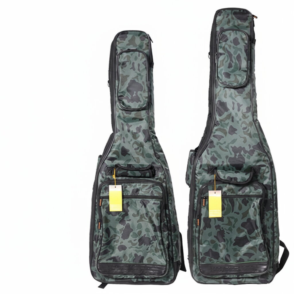 【商品特徴】 ◎肉厚で使い勝手の良いアコースティックギター用ギグケース ◎肉厚なクッションにより愛用の楽器を衝撃から守ります。 ◎手提げとリュックスタイルで状況に合わせた柔軟な持ち運びも実現。 ◎収納ポケットが搭載されており、楽譜や教本、チューナーや予備弦などを収納可能。 ◎ヘッド側裏面には転倒防止フックが付いており、自宅やスタジオでの保管時も可能です。 ◎ファッション性と機能性を兼ね備えたギグ/エレキ/ベース用ケースです。 【商品スペック】 ◆素　材　厚手の420Dオックスフォード＆TEX（防撥水効果） 裏　地　強靭ナイロン ◆ケース　 ◎エレキケース（ST LP TL） ◎ベースケース