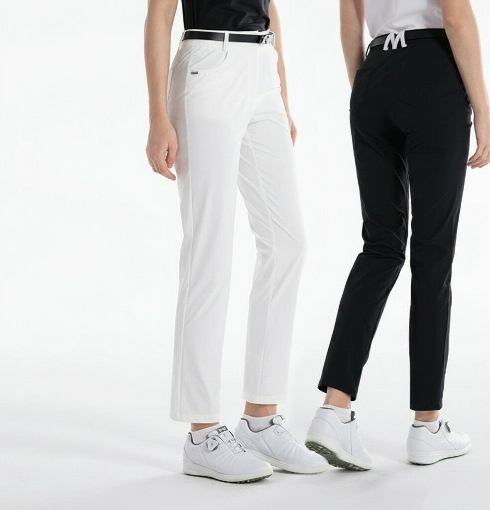 【商品特徴】●優れた吸水速乾性を持ち、伸縮性が高いのでノンストレスで快適一枚●フロント左右にはポケットを完備●バックサイドはウエストロゴが覗く仕様●ゴルフプレイだけでなくタウンユースにも使用できるシンプルで汎用性の高いアイテム【 商品スペック】■素 材: ナイロン87.4% スパンデックス12.6%■カラー:WHITE BLACK GREY■重 量: 約195g■洗濯仕様: 手洗い可、ドライ可■対 象 : レディース