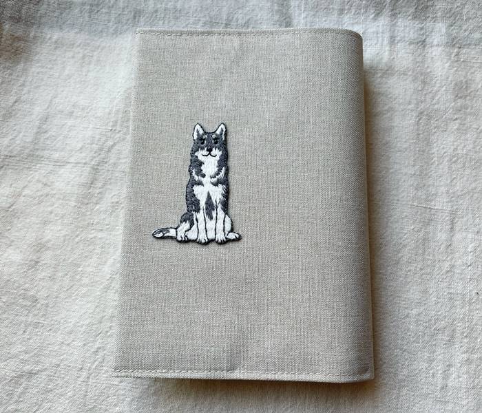 ※在庫で完売【メール便OK】TC-149 ブックカバー 文庫版サイズ TOCONUTS/トコナッツ 可愛いプリント生地 手軽に使えるタイプ 厚さ1cm程度までの...