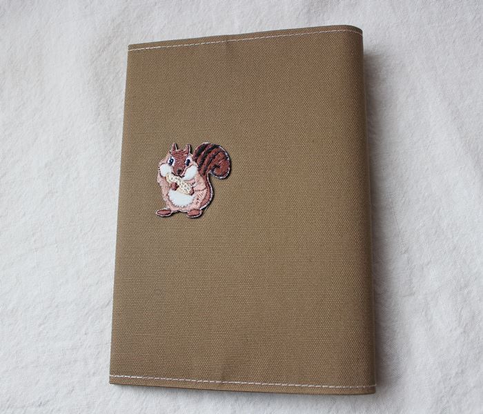 【メール便OK】文庫本サイズ ブックカバー おしゃれでかわいい TOCONUTS/トコナッツ 手軽に使えるタイプ 厚さ1.5cm程度までの文庫本対応可能 無地 ...