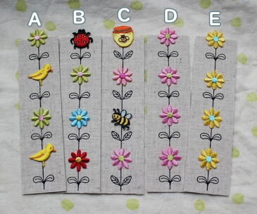 【メール便OK】麻生地・可愛い刺繍のワッペン　しおり/栞　読書のアイテム　ブックマーク　TOCONUTS/トコナッツ　（サイズ/w37×h145mm程度です）5種類からお選びください。黄色鳥・てんとう虫・ハチミツ・ピンク花・黄色花