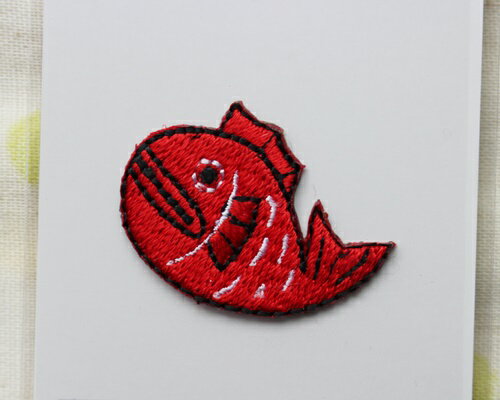 【メール便・ポスト投函便OK】 アイロンワッペン＆シールワッペン（両方兼ねてます）布生地やノートや手帳に貼れる可愛い刺繍のワッペン（パッケージの台紙サイズ85×53mm）