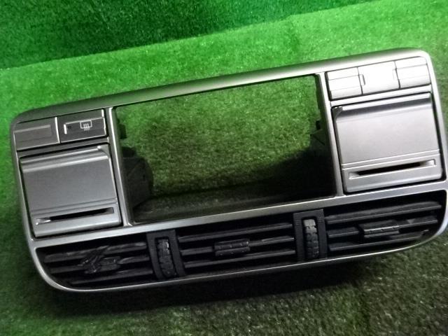 【中古】 ニッサン エクストレイル NT30 オーディオパネル QR20 68260-8H300 68260-8H30A