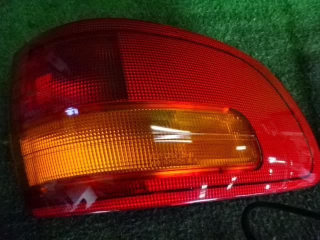 【中古】 トヨタ エスティマ ルシーダ CXR20G 右 テール ランプ イチコー ICHIKOH 28-64 81550-28050