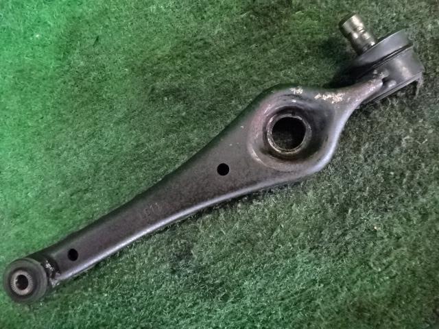 樂天商城 - 【中古】 スズキ ワゴンR MC21S 左 フロント ロアアーム K6A 前期 45200-76G20 45200-76G22