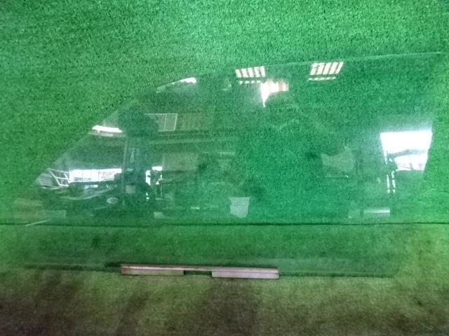 【中古】 スバル ヴィヴィオ KK3 左 フロント ガラス セントラル M223 62200KC570