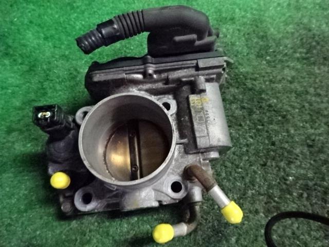 【中古】 ホンダ ストリーム RN6 スロットルボディ 16400-RNA-A01