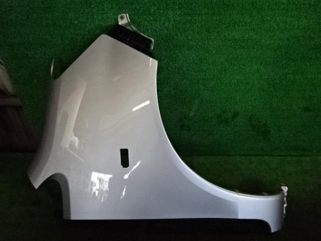 樂天商城 - 【中古】 ホンダ ライフ JB5 右 フロント フェンダー カラー ナンバー NH700M アラバスター シルバー メタリック マーカーランプ付用 60211-SFA-J00ZZ