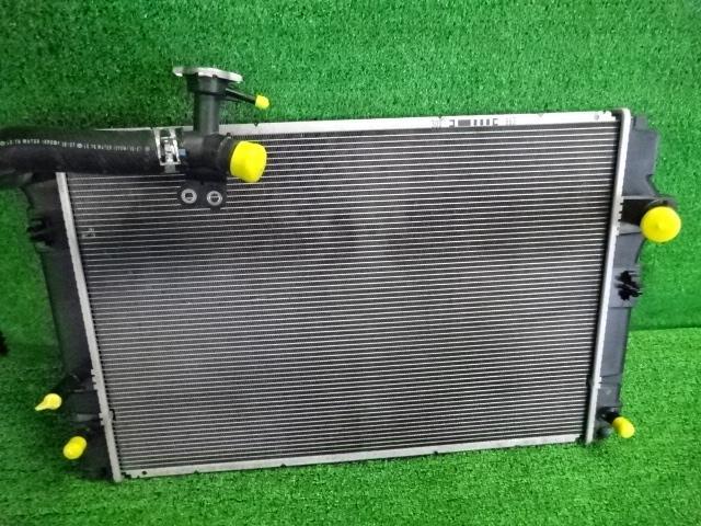 【中古】 トヨタ アクア NHP10 ラジエーター 1NZ-FXE 16400-21330