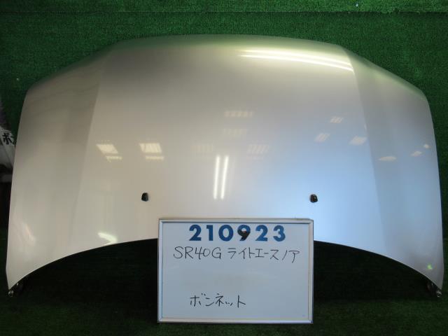 【中古】 トヨタ ライトエースノア SR40G ボンネット フード カラーナンバー 1C0 シルバー 53301-28050