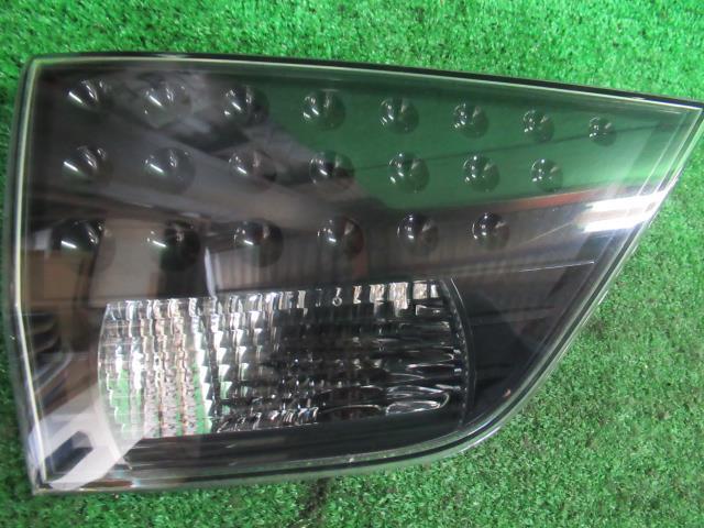 【中古】 ミツビシ アウトランダー ローデスト CW5W 左内側テールランプ IMASEN イマセン 1146-356 8331A065