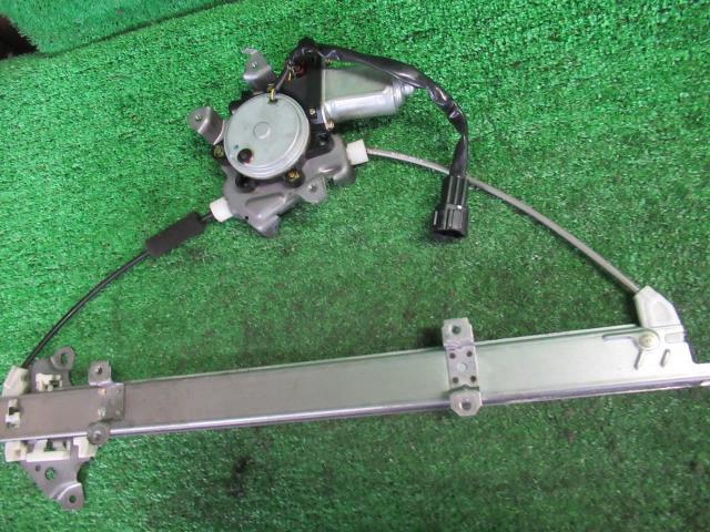 【中古】 ニッサン キューブ BZ11 右フロントドアレギュレター 80730AX504 80730-4V70A 80730-AX504