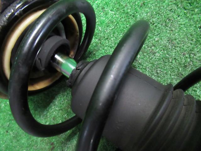 ����š� �˥å��� �ޡ��� AK12 ���ե���ȥ��ȥ�å� KYB ����� 54303-CT40B E4303-CT40B