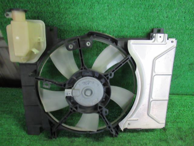 【中古】 トヨタ ヴィッツ ジュエラ NSP130 ラジエーターファン モーター 電動ファンモーター 1NRFE 16363-28150