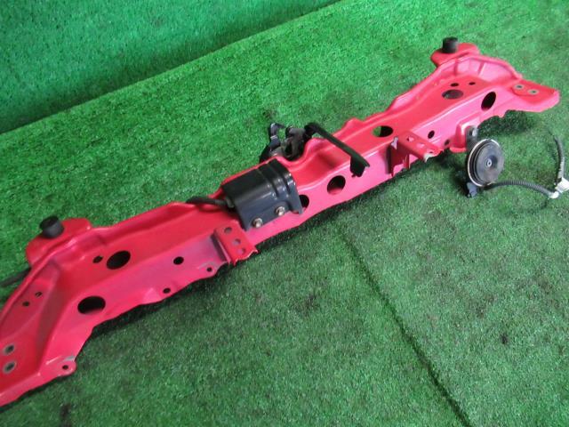 【中古】 トヨタ ヴィッツ ジュエラ NSP130 ラジエーター コアサポート カラーナンバー 3S7 チェリーパールクリスタルシャイン 53205-52904 53205-52907