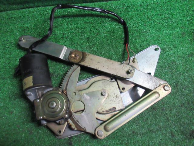 【中古】トヨタ　センチュリー　VG20　右フロントドアレギュレータ・モーター　85720-40024