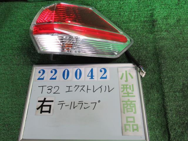 樂天商城 - 【中古】ニッサン　エクストレイル　T32　右テールランプ　26550-4CA0A　カラーナンバー　QAB　ブリリアントホワイトパール(3P)