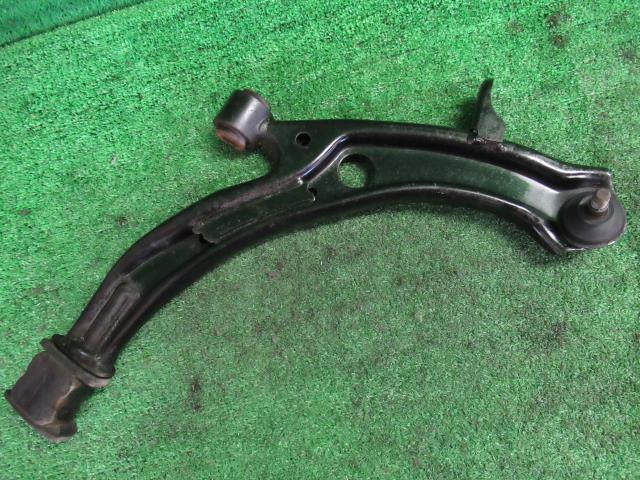 樂天商城 - 【中古】ホンダ　ライフ　JB1　右フロントロアアーム　51350-S2K-N02