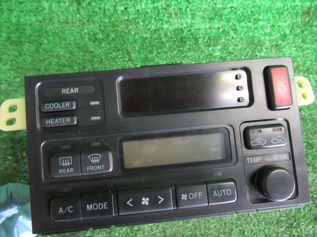 【中古】トヨタ　レジアス　KCH40W　A/Cスイッチパネル　146430-7235