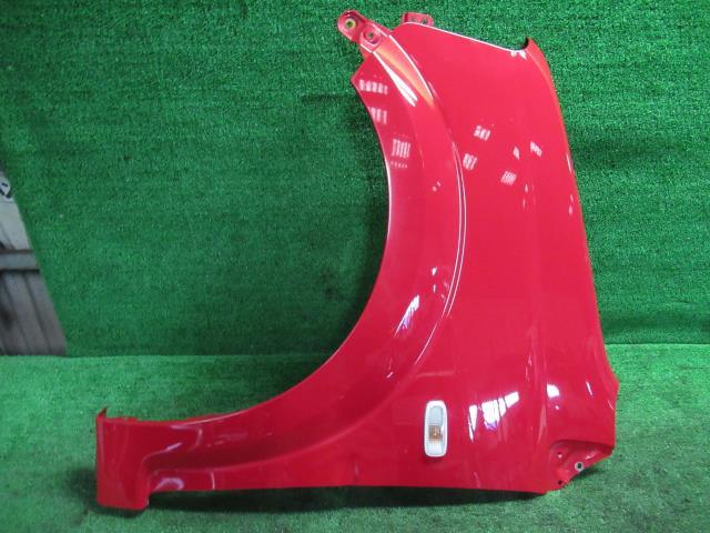 　・メーカー名：ダイハツ ムーヴ L150S　・商品名：左フロントフェンダー　・メーカー品番：53812-B2020　・商品内容：K220143 ※個人宅様宛配送不可 ※西濃運輸営業所止め・業者様宛配送のみ　・適合車種：お気軽にお問い合わせください　・注意点：中古部品となります　大型商品となります　※個人宅様宛配送不可　※西濃運輸各営業所止め・業者様宛配送のみ　・注意事項：お客様のモニター環境によって、実際の商品と色合いが異なる場合がございます。